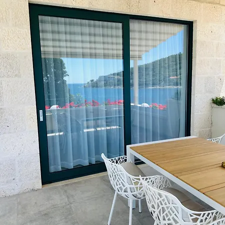 Levanat Apartment *